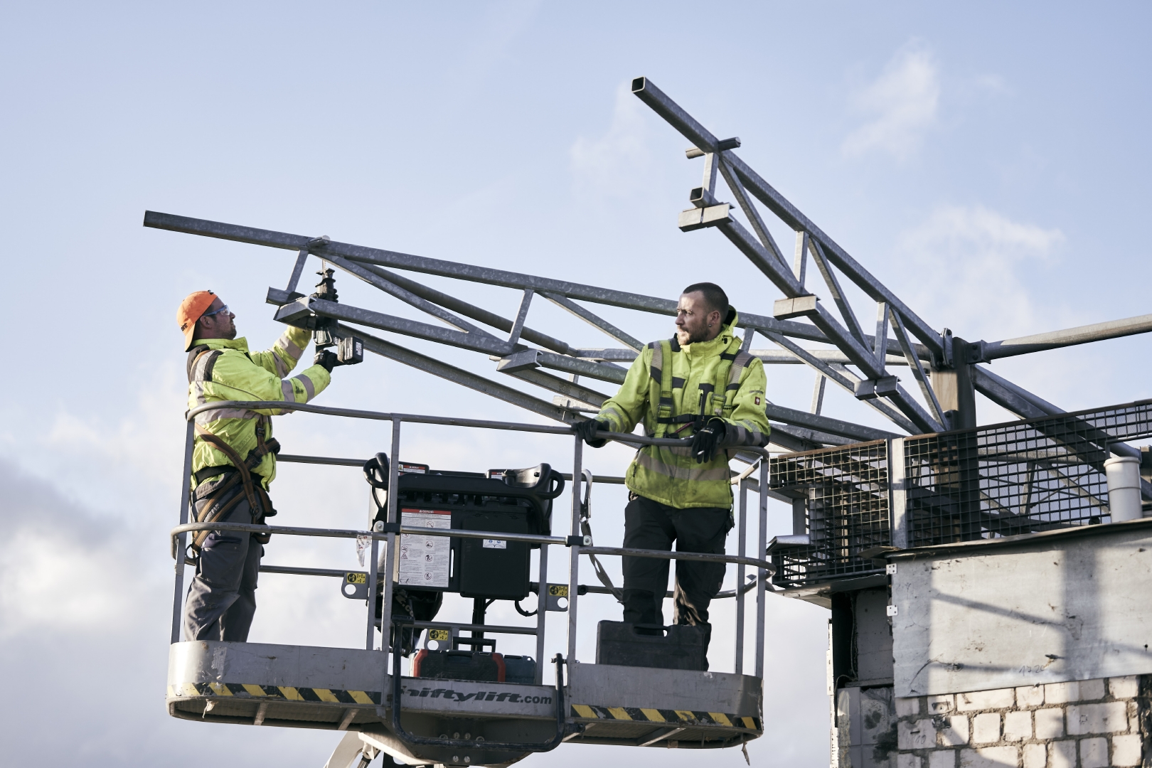 Schüco Corporate Services