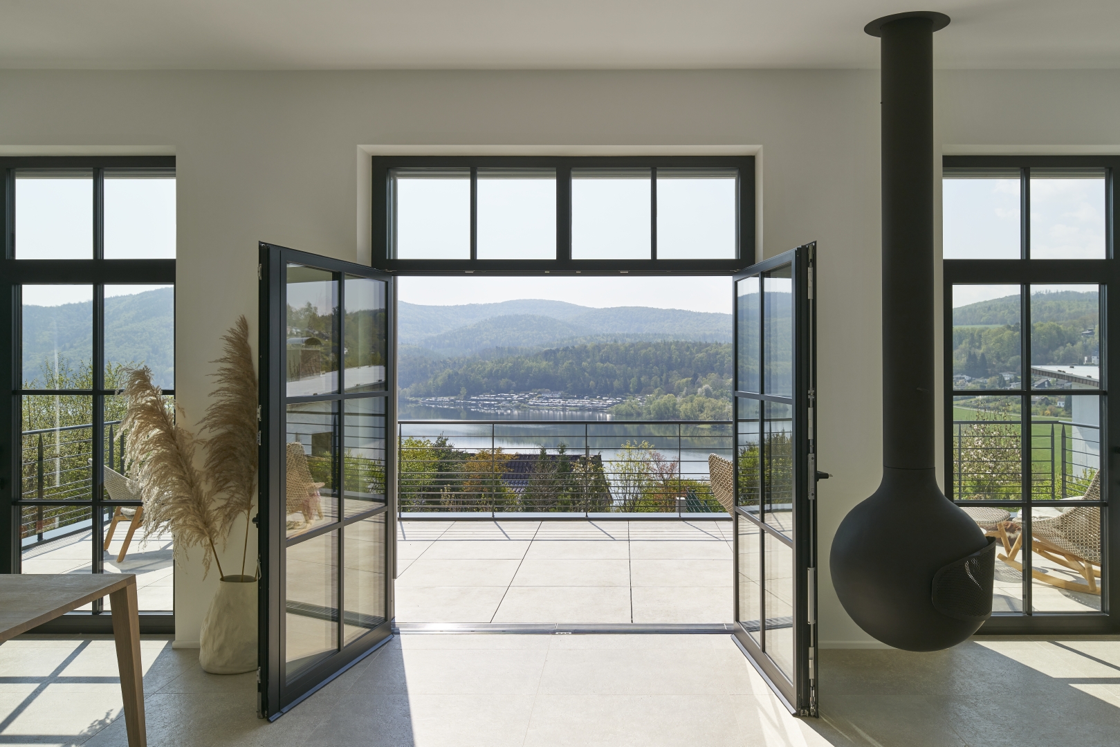 Barrierfree windows and patio doors
