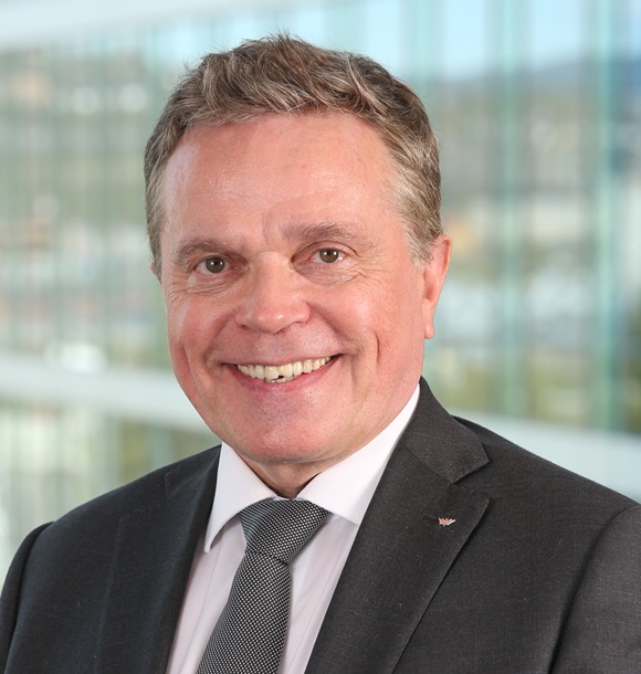 bildet av Schüco Country Manager Gøran Karlsen