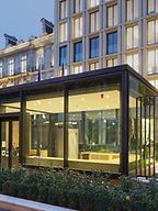 Tysk ambassade i Paris_crop