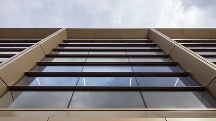 Photo - Facade Detail Robertson