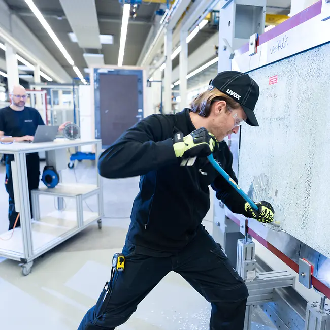 Prüfung der Einbruchhemmung nach DIN EN 1627