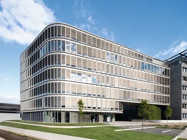 Schüco Headquarter Bürogebäude mit Schüco Fassadenelementen