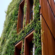 Mansell Street 2 - photo by Chris Fossey