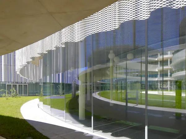 Ikea City Center in Wien mit Schüco Fassade