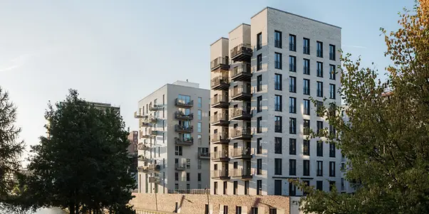 100_208634_AD_Up_75_m_Rauchschutz