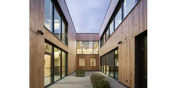 hildburgschule-schueco-hage