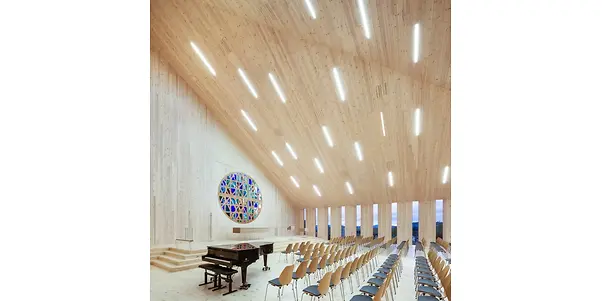 knarvik-kirke-interior3-HUNDVEN-CLEMENTS-PHOTOGRAPHY