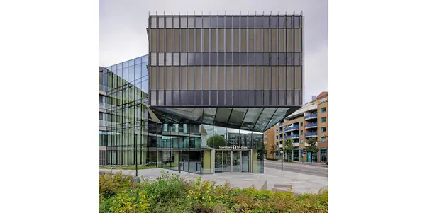 finansparken-solskjerming-front