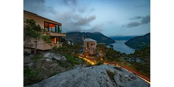 the-bolder-dag-myrestrand-star-lodge-belyst