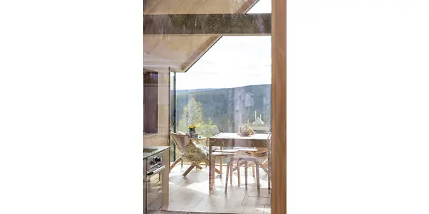 hytte-sorbraaten-inne-glasshjorne