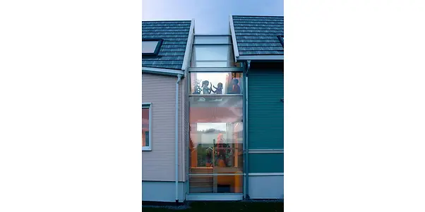imgi_130_schueco-familiebolig-glassbygg-kveldslys