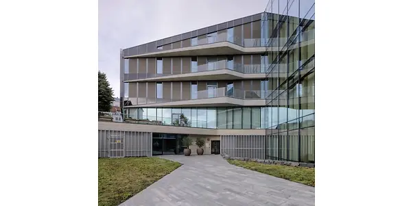 imgi_4_finansparken-solskjerming-schueco