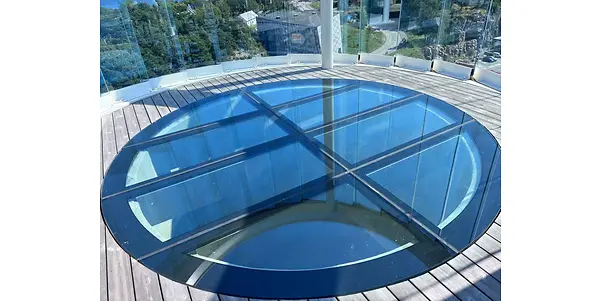 kunstsiloen-olaussen-glassgulv