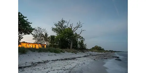 imgi_4_karusell-villa-beddinge-sverige-havet