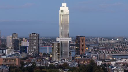 Zalmhaventoren-Rotterdam-01-20211015LOWRESfotoBvanHoek.jpg